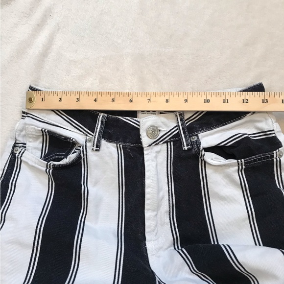 BDG Mom high waisted striped jeans Urban Outfitters tapered leg fit Beetlejuice - Picture 6 of 10